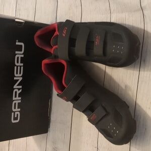 Garneau multi air flex II mountain biking shoes size 9